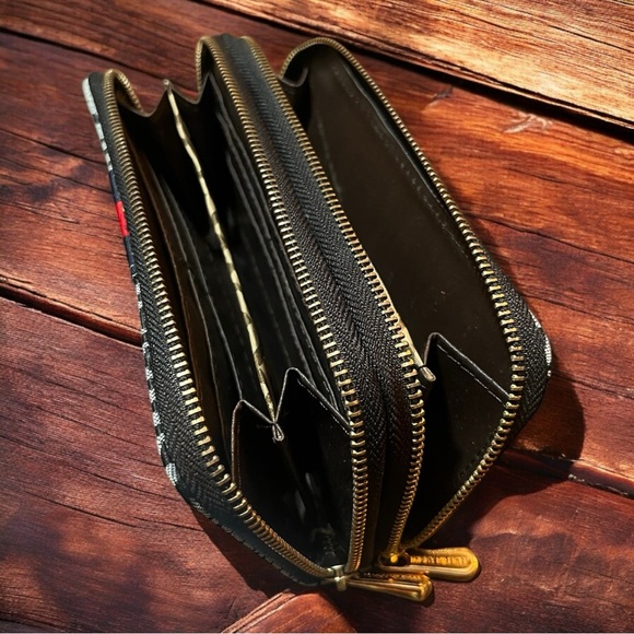 Tommy Hilfiger two-sided wallet - Picture 2 of 7